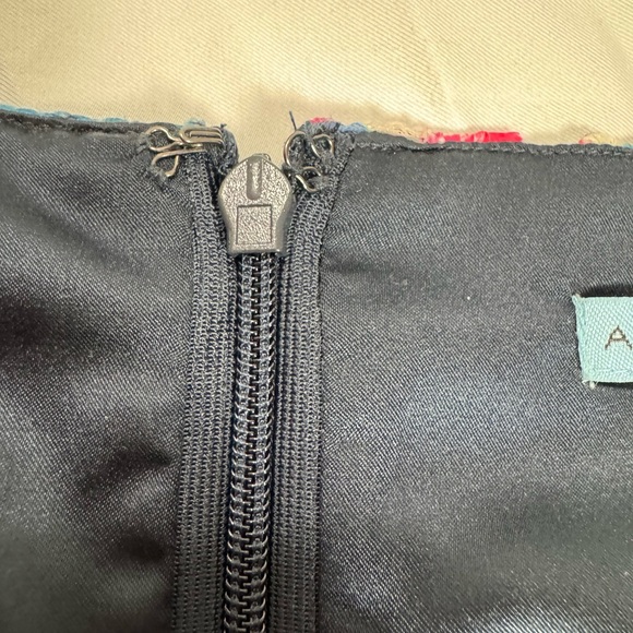 ANTONIO MELANI Vibrant Floral Pencil Skirt - Picture 4 of 7